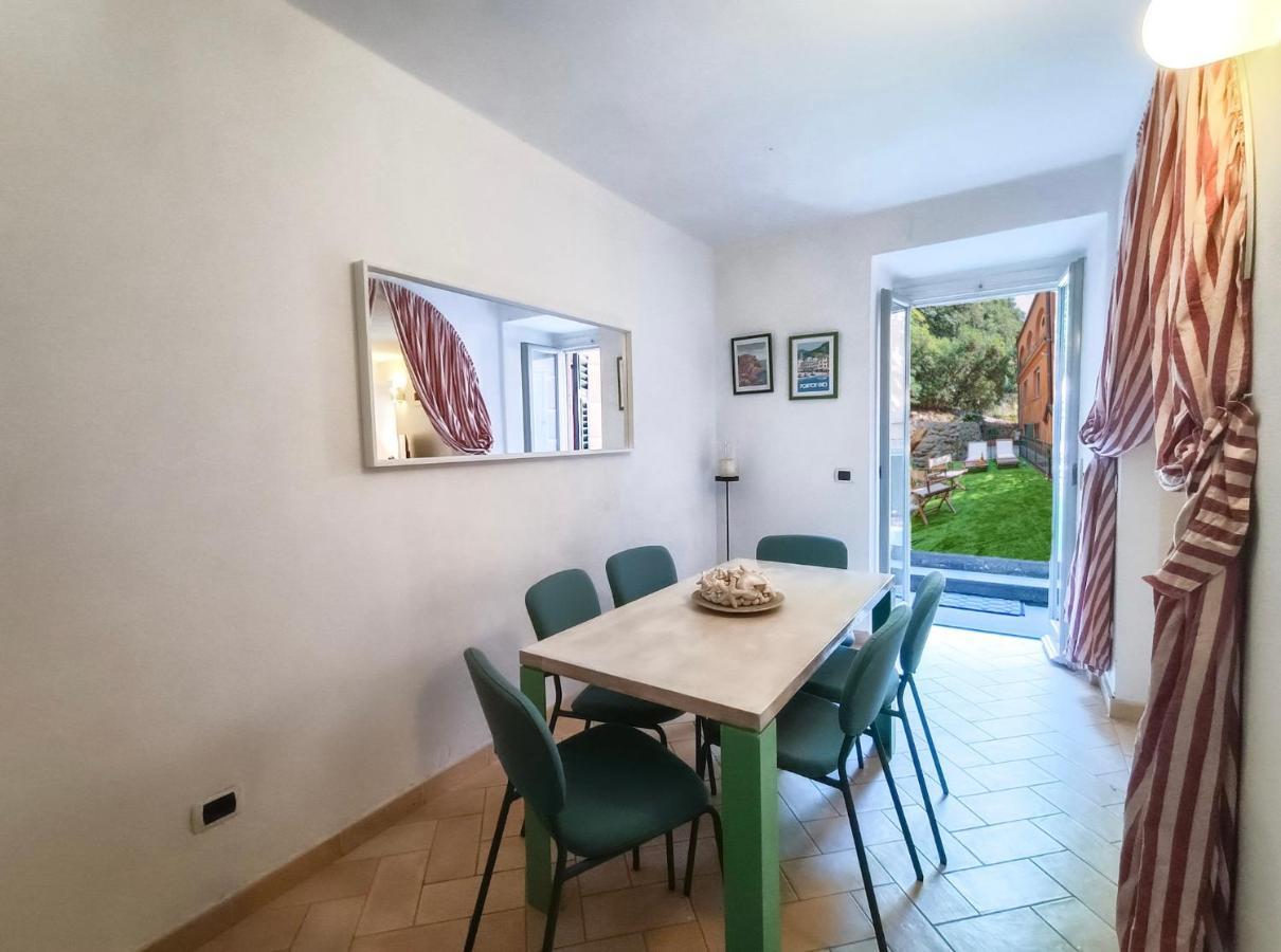 Altido Villa Milva With Car Park Beside The Beach Paraggi Luaran gambar